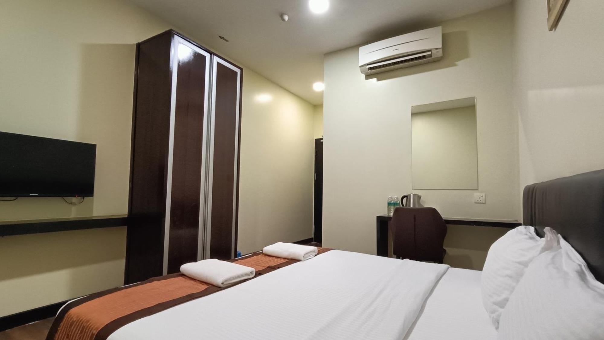 The Corum View Hotel Bayan Lepas Extérieur photo